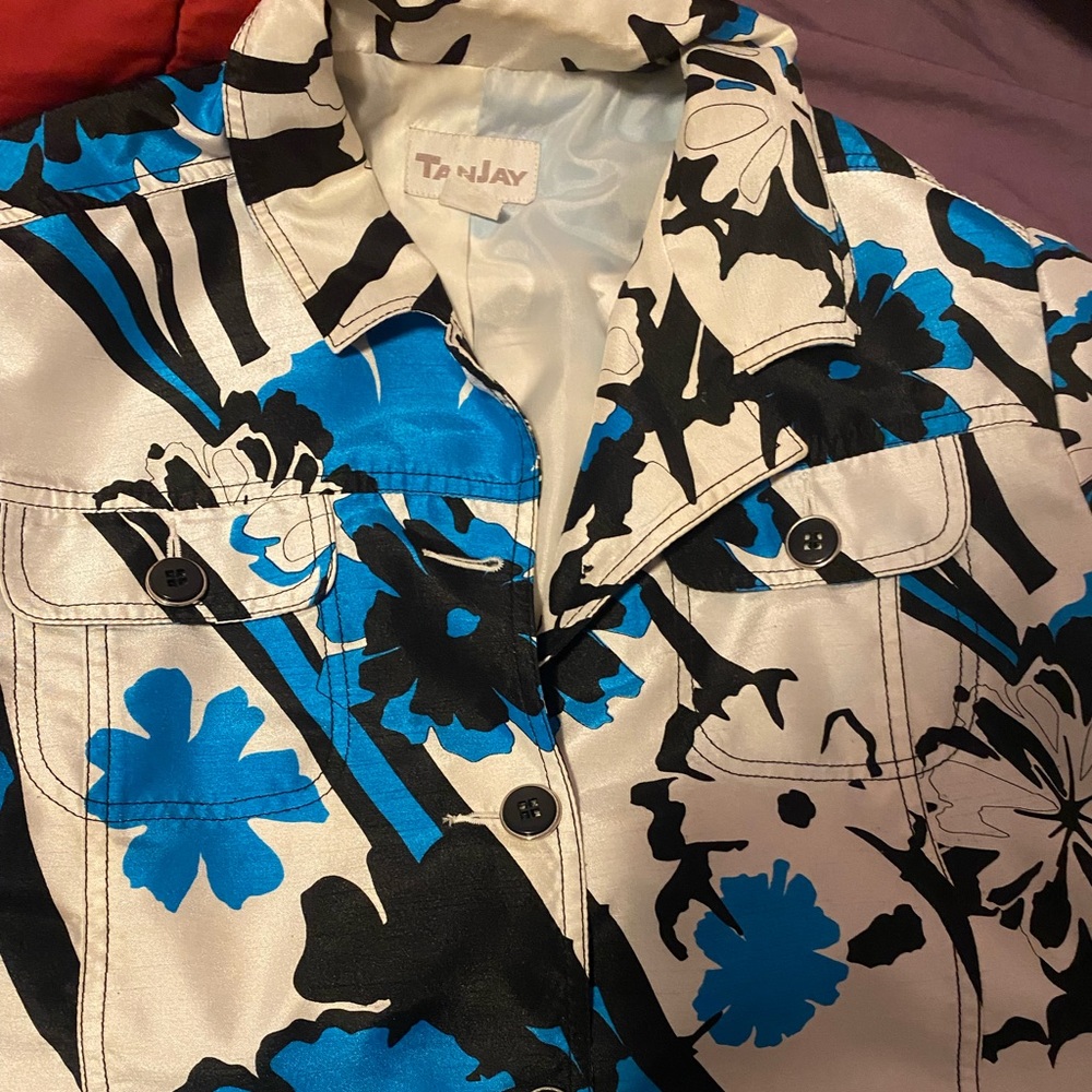 TanJay Floral Jacket - Picture 2 of 4